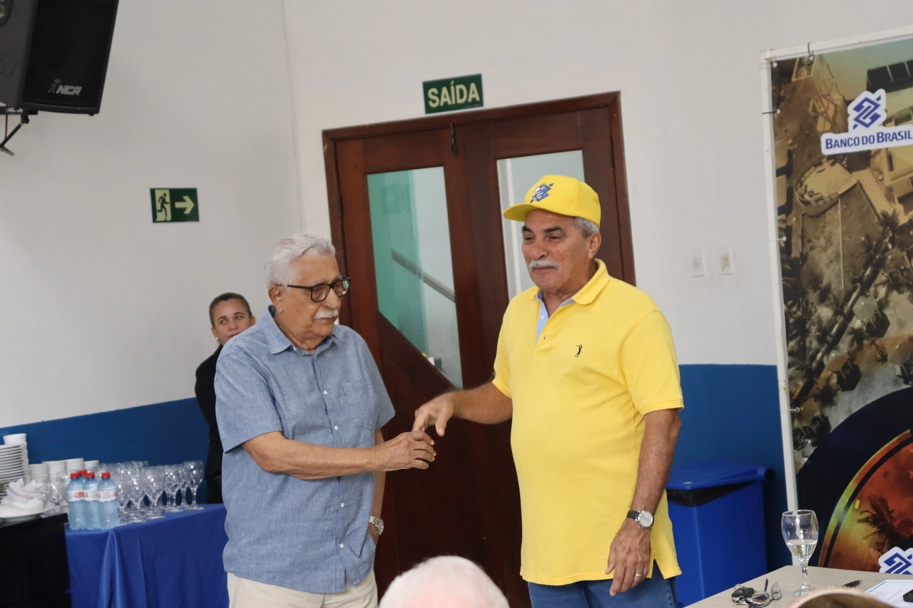 AABB São Luís homenageia associados com o título de Sócio Benemérito