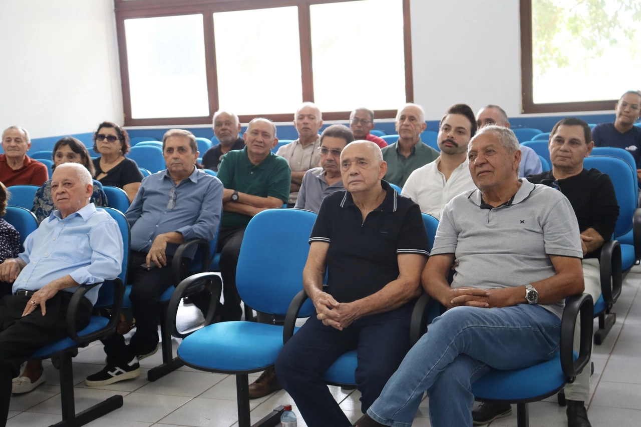 AABB São Luís homenageia associados com o título de Sócio Benemérito