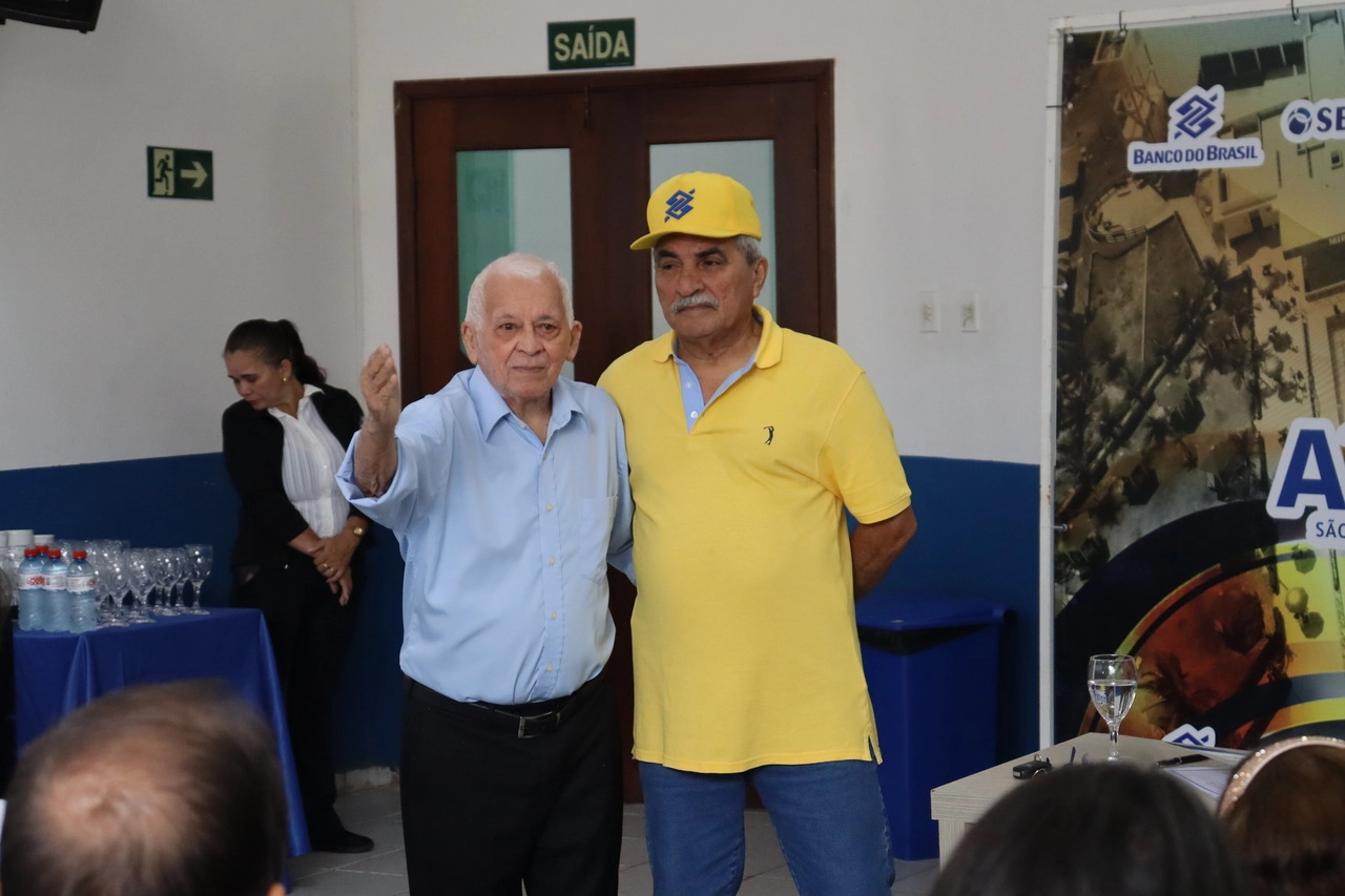 AABB São Luís homenageia associados com o título de Sócio Benemérito