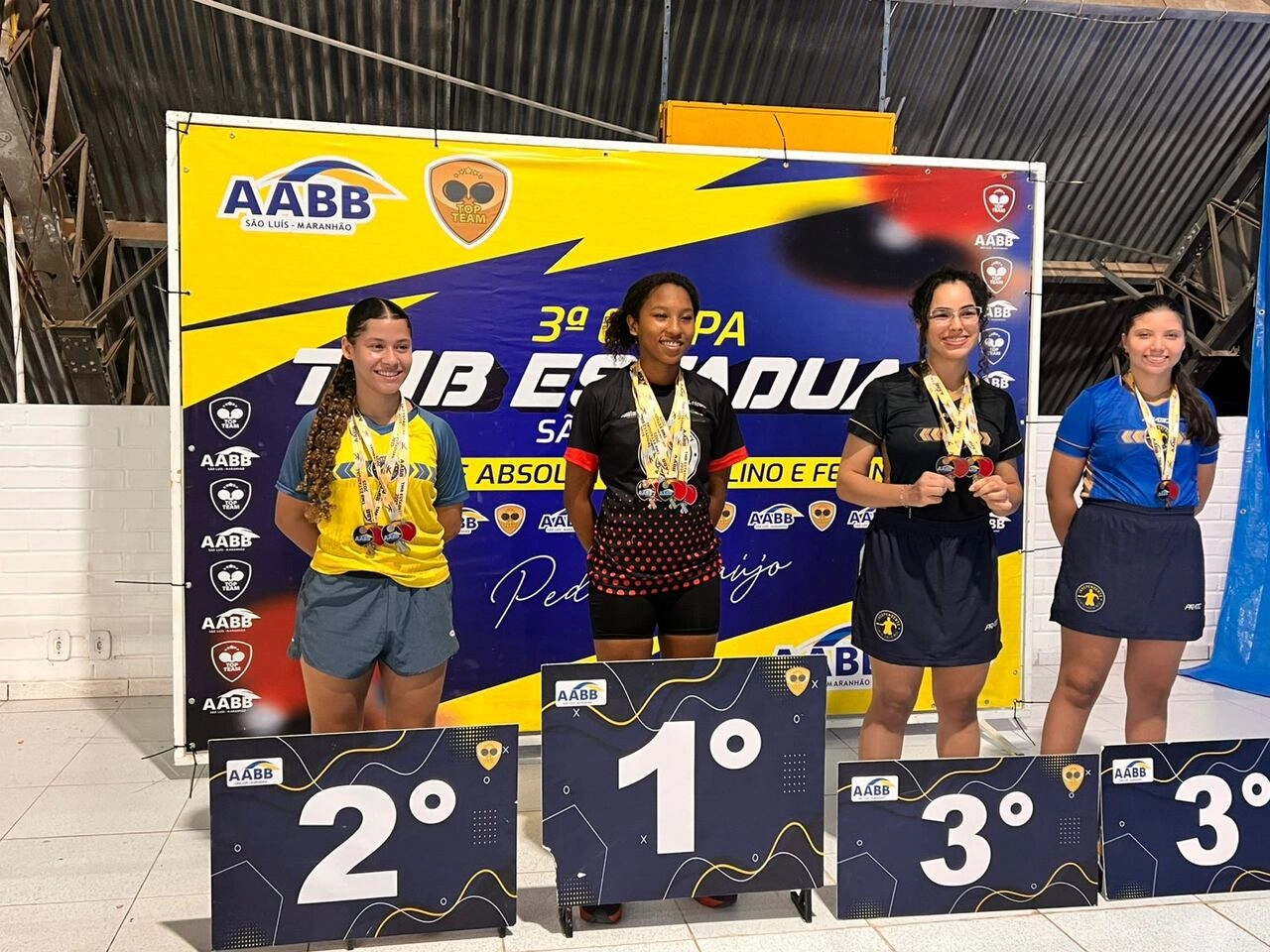 AABB São Luís se destaca na 3ª Etapa do Estadual de Tênis de Mesa e homenageia o ícone Pedro Araújo!