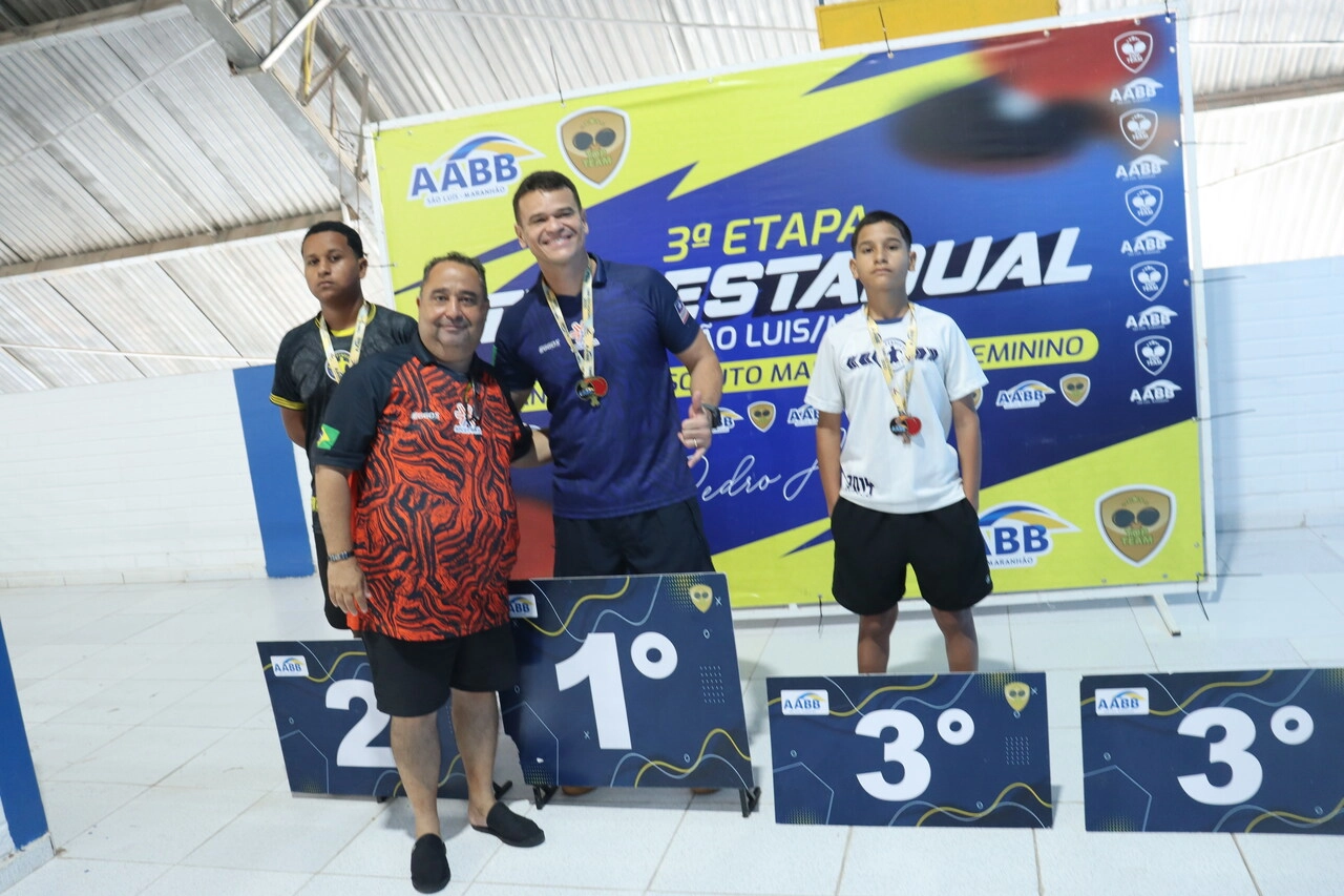 AABB São Luís se destaca na 3ª Etapa do Estadual de Tênis de Mesa e homenageia o ícone Pedro Araújo!