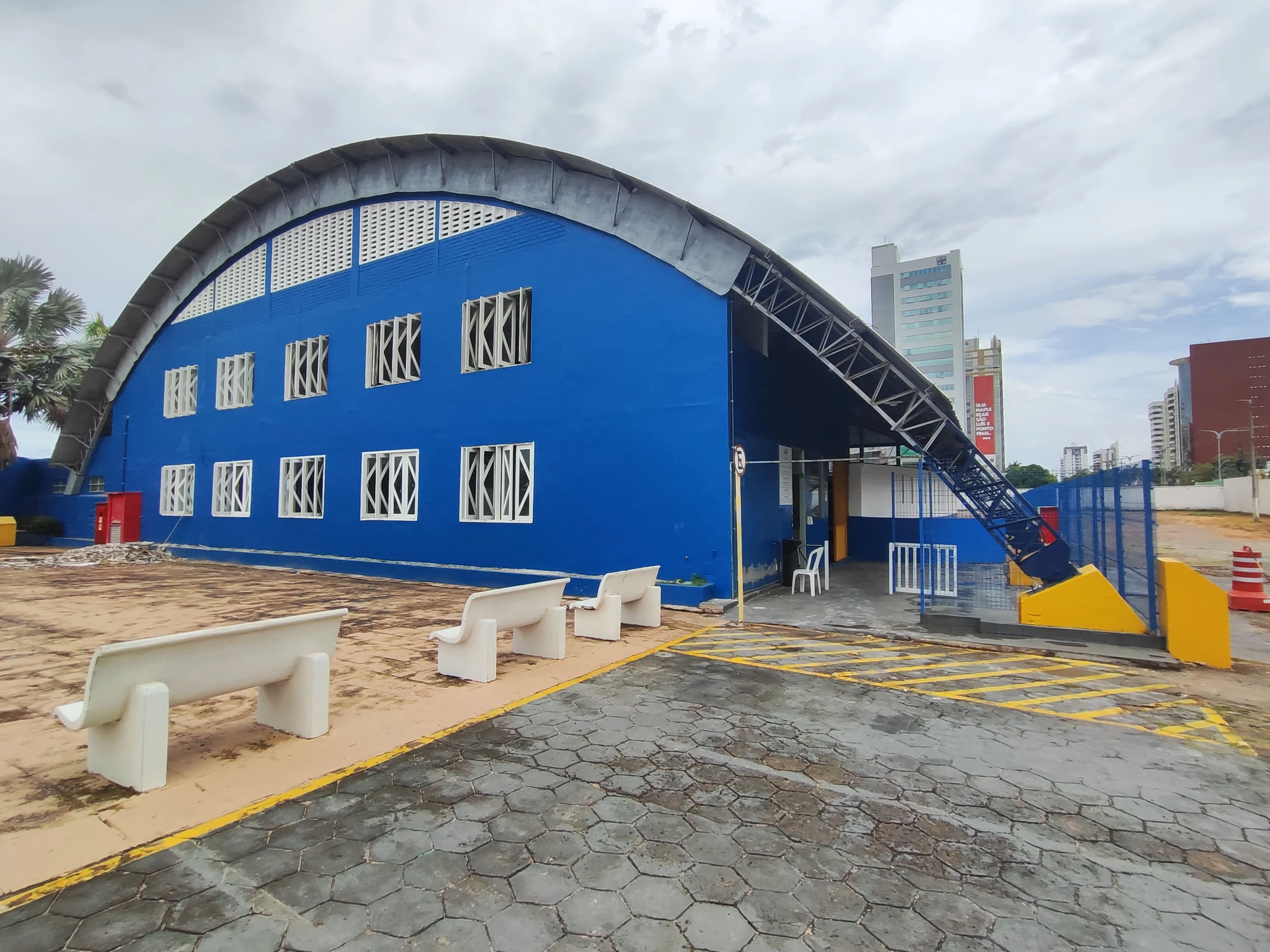 Ginásio poliesportivo